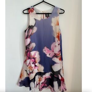 Vince Camuto Floral Flowy Dress